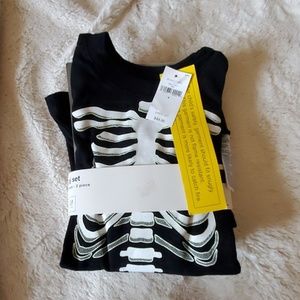 New with tags Gap Kids skeleton pj's 2 piece set. Boys